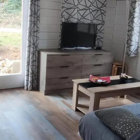Le De La Terre Neuve Chalet *